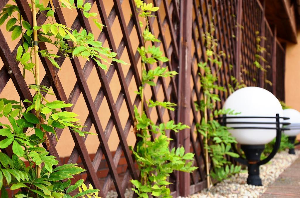 Hotel Sypniewo Margonin Exterior photo